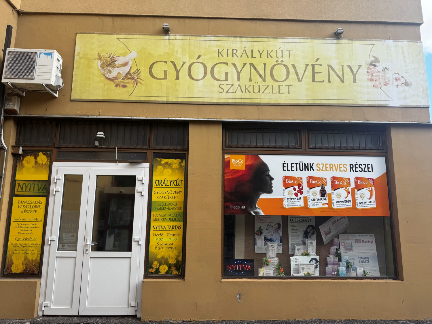 Királykút Herbal Store – facade